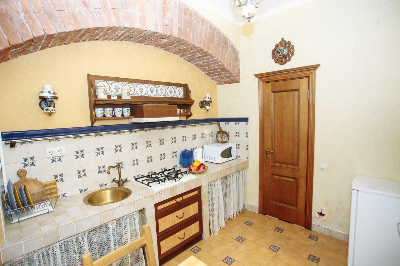 Halytska Apartment Lviv Ngoại thất bức ảnh