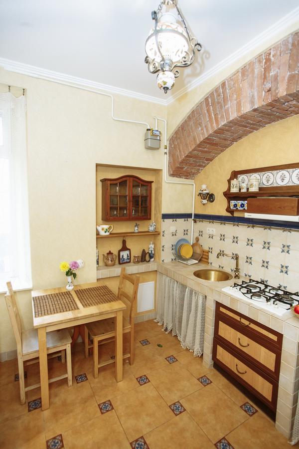 Halytska Apartment Lviv Ngoại thất bức ảnh